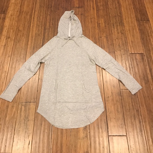 Gray Hooded Tunic - Picture 3 of 4